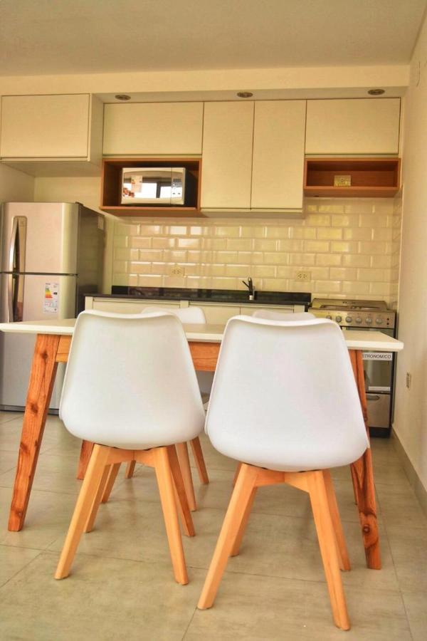 Ayres De Nieva Apartment